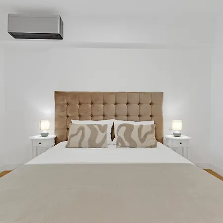 Victoriei Luxury * Bükreş